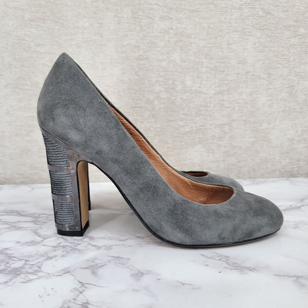 Nina Originals Gray Suede Pumps with Gun Metal Silver Plated Heels
